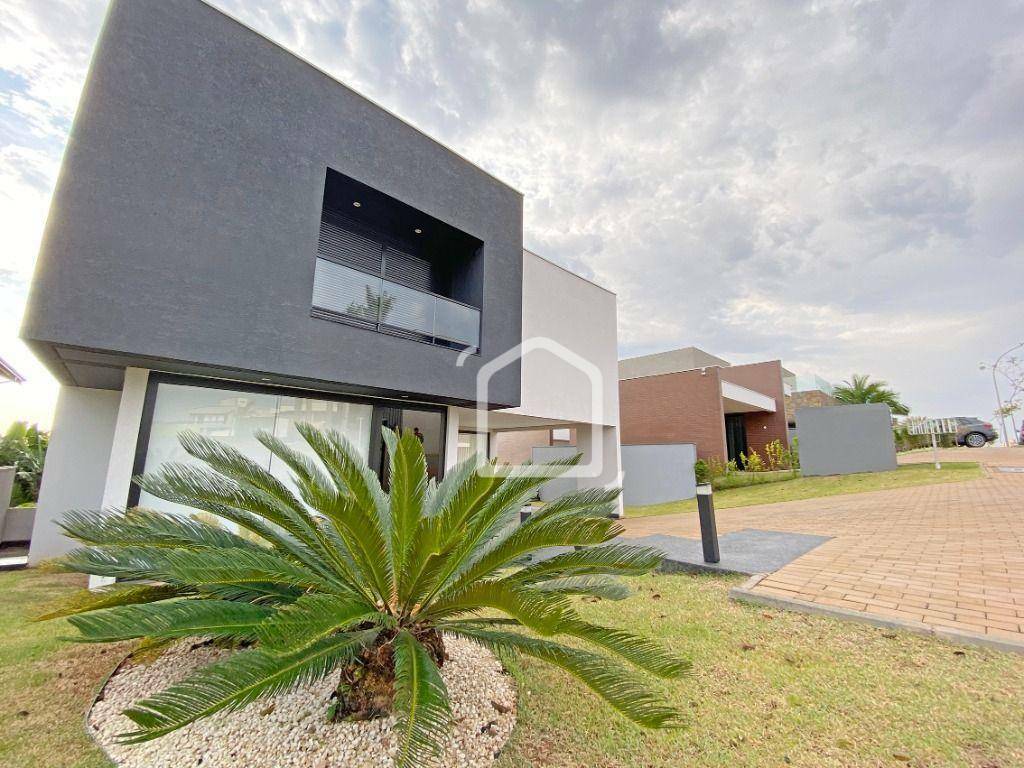 Casa de Condomínio à venda com 4 quartos, 374m² - Foto 61