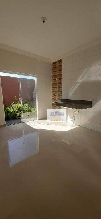 Casa à venda com 2 quartos, 69m² - Foto 10