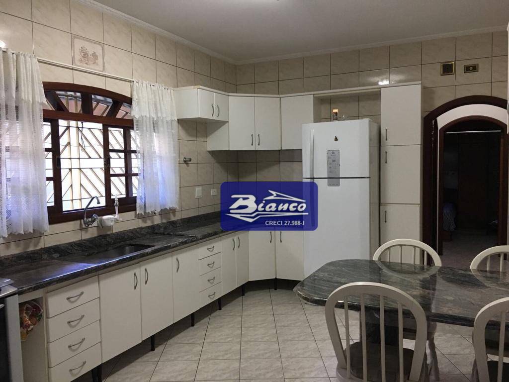 Sobrado à venda com 3 quartos, 420m² - Foto 12