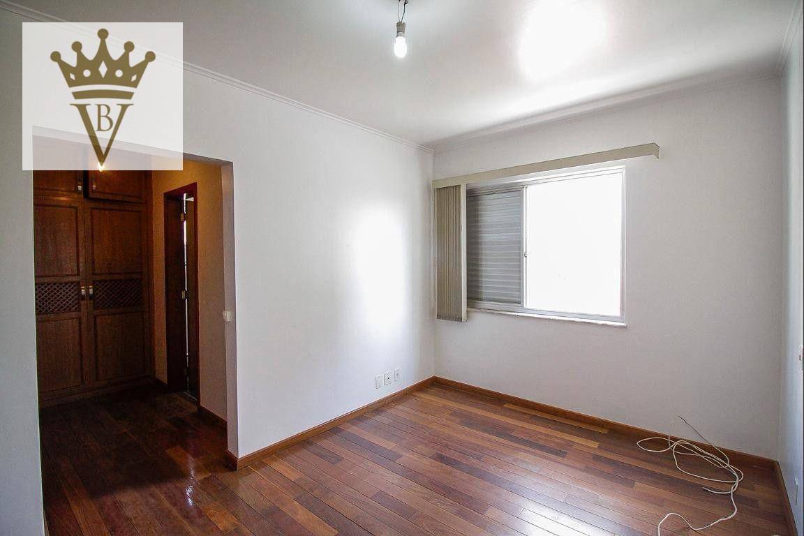 Apartamento à venda com 3 quartos, 176m² - Foto 10