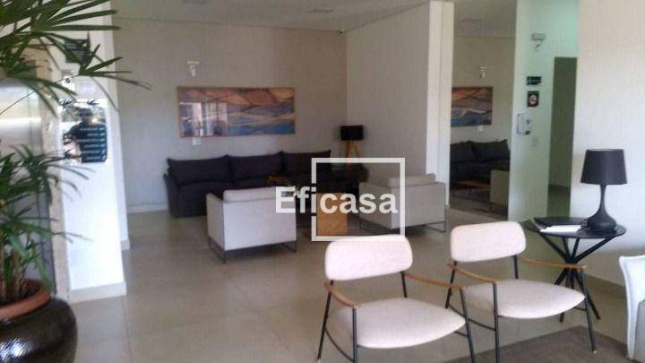 Apartamento à venda com 3 quartos, 135m² - Foto 2