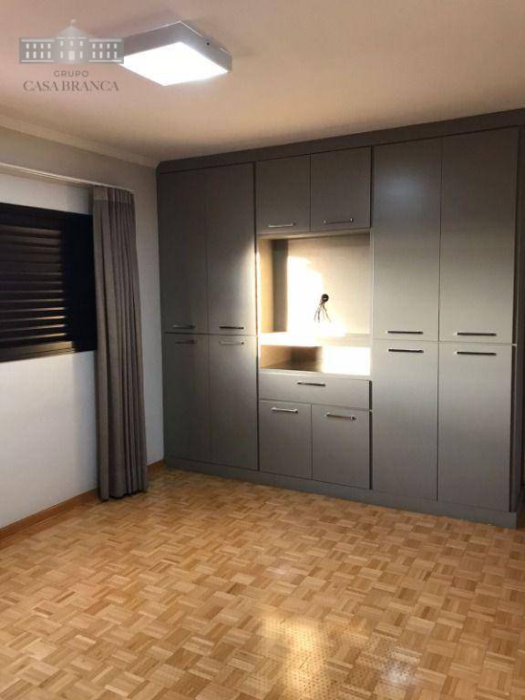 Apartamento à venda com 3 quartos, 198m² - Foto 27