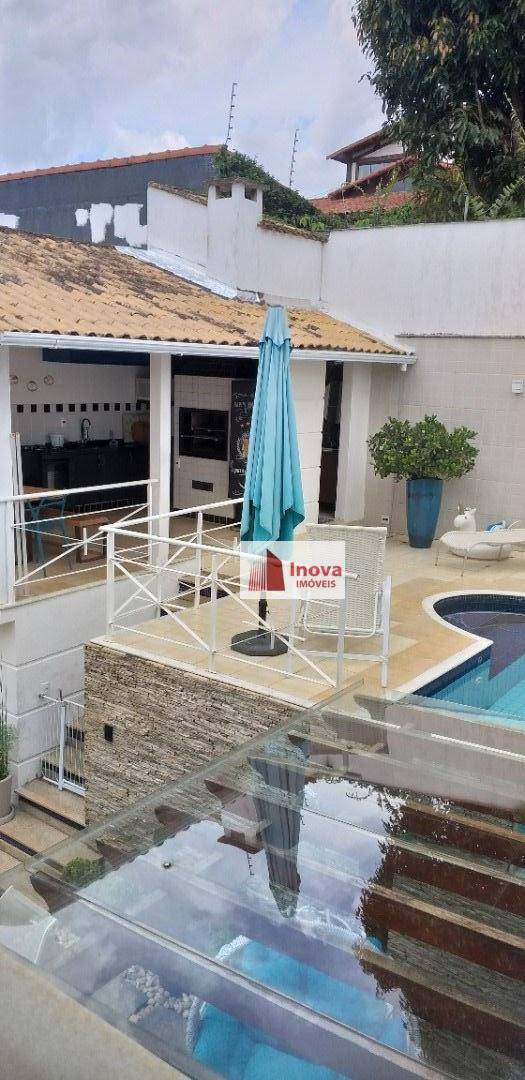 Casa de Condomínio à venda com 4 quartos, 320m² - Foto 31