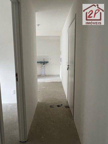 Apartamento à venda com 2 quartos, 58m² - Foto 3