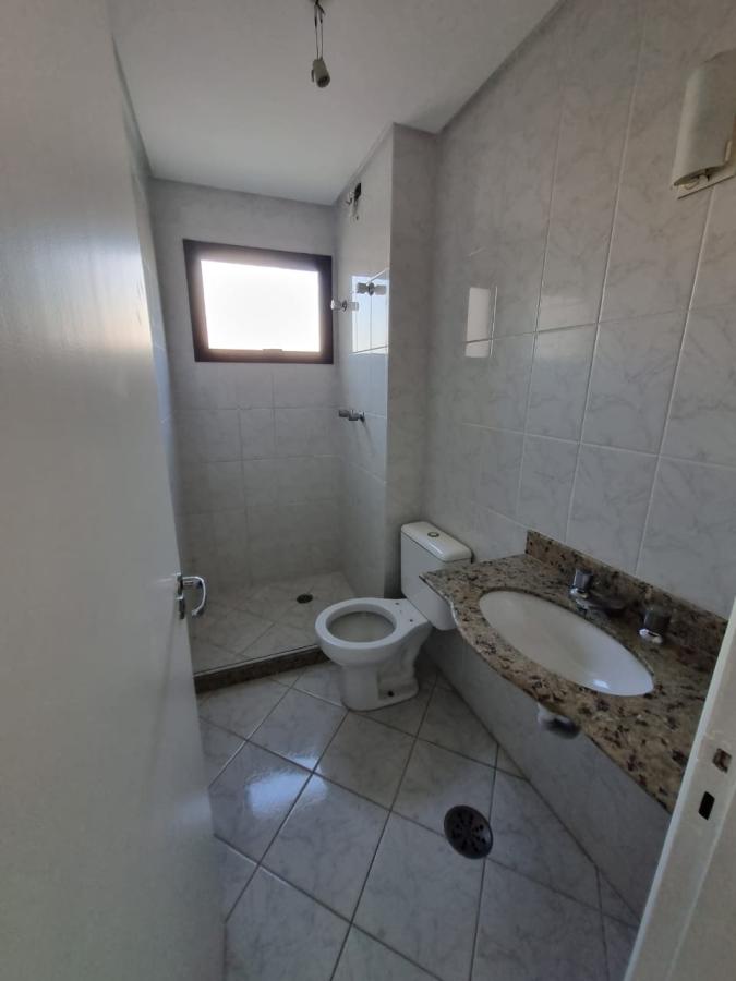 Apartamento para alugar com 3 quartos, 68m² - Foto 4