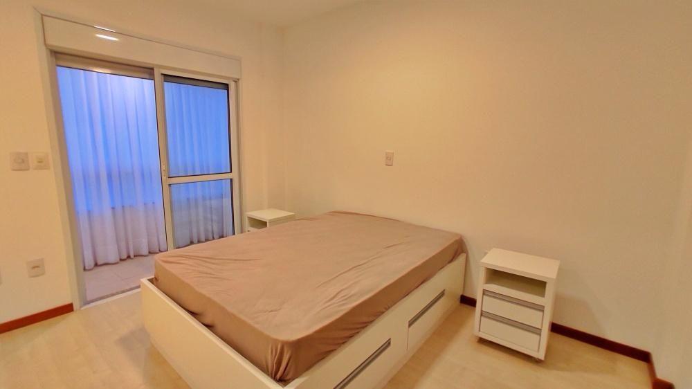 Apartamento à venda com 2 quartos, 82m² - Foto 24