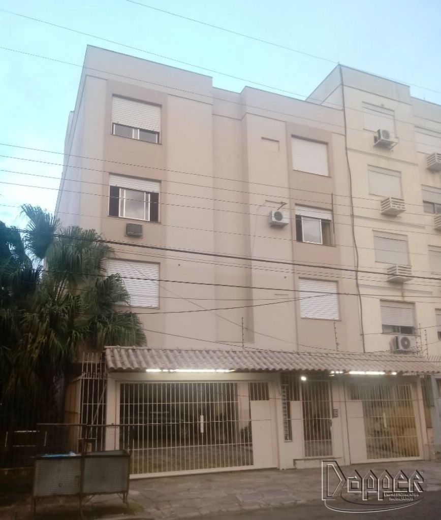 Apartamento à venda com 2 quartos, 61m² - Foto 1