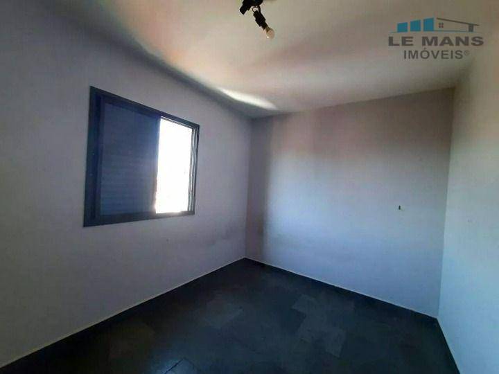 Apartamento à venda com 3 quartos, 203m² - Foto 9