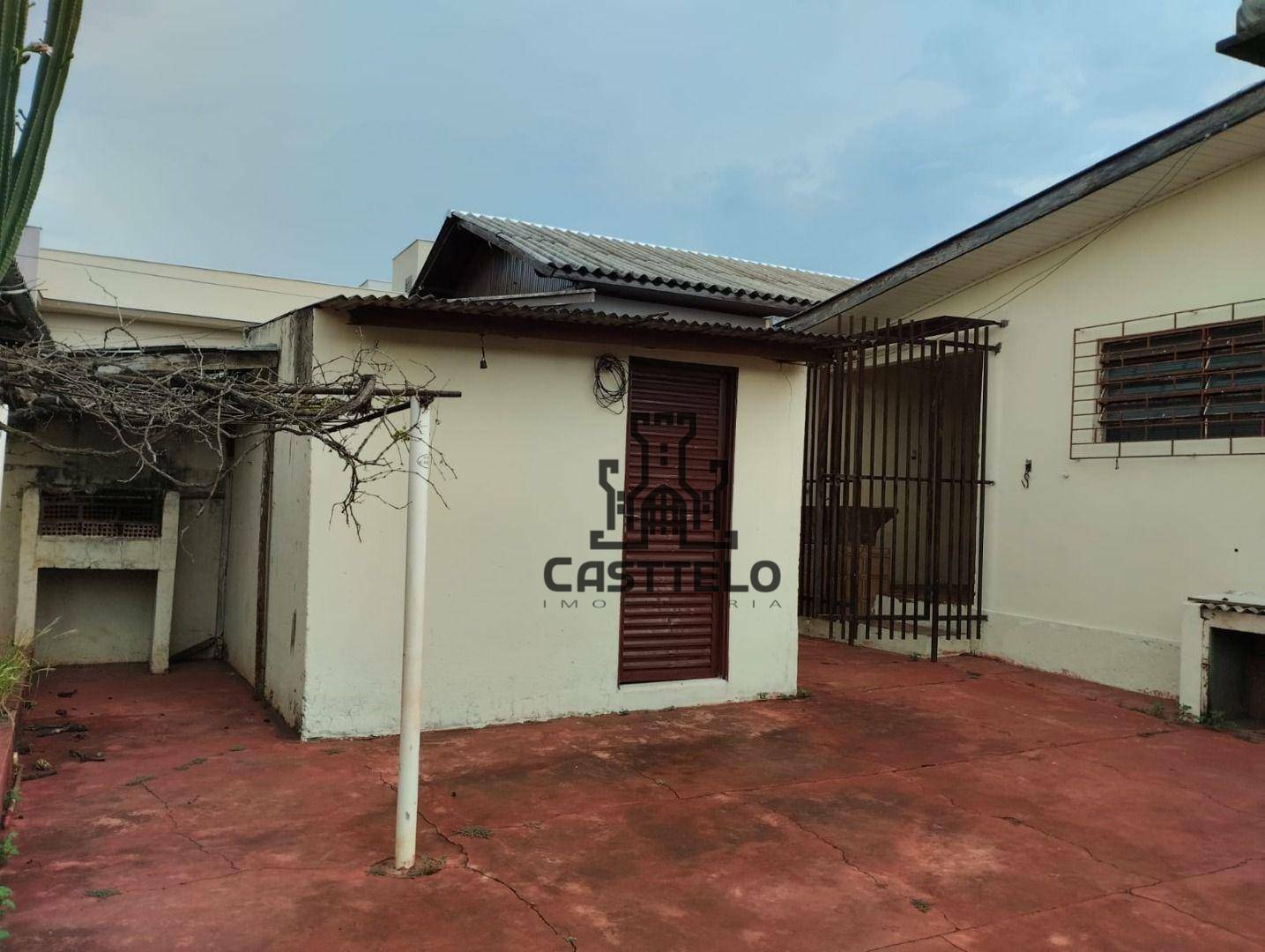 Casa à venda com 2 quartos, 60m² - Foto 2