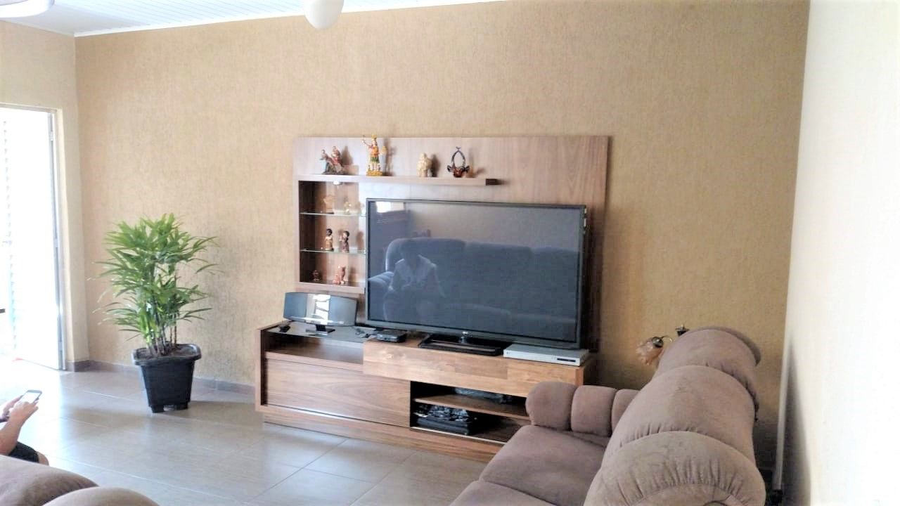 Casa, 3 quartos, 220 m² - Foto 1