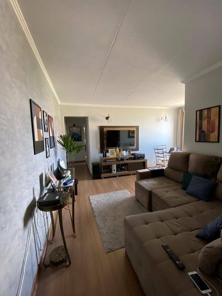 Apartamento à venda com 2 quartos, 73m² - Foto 1