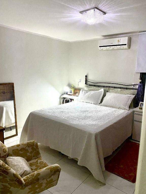 Casa à venda com 4 quartos, 260m² - Foto 5