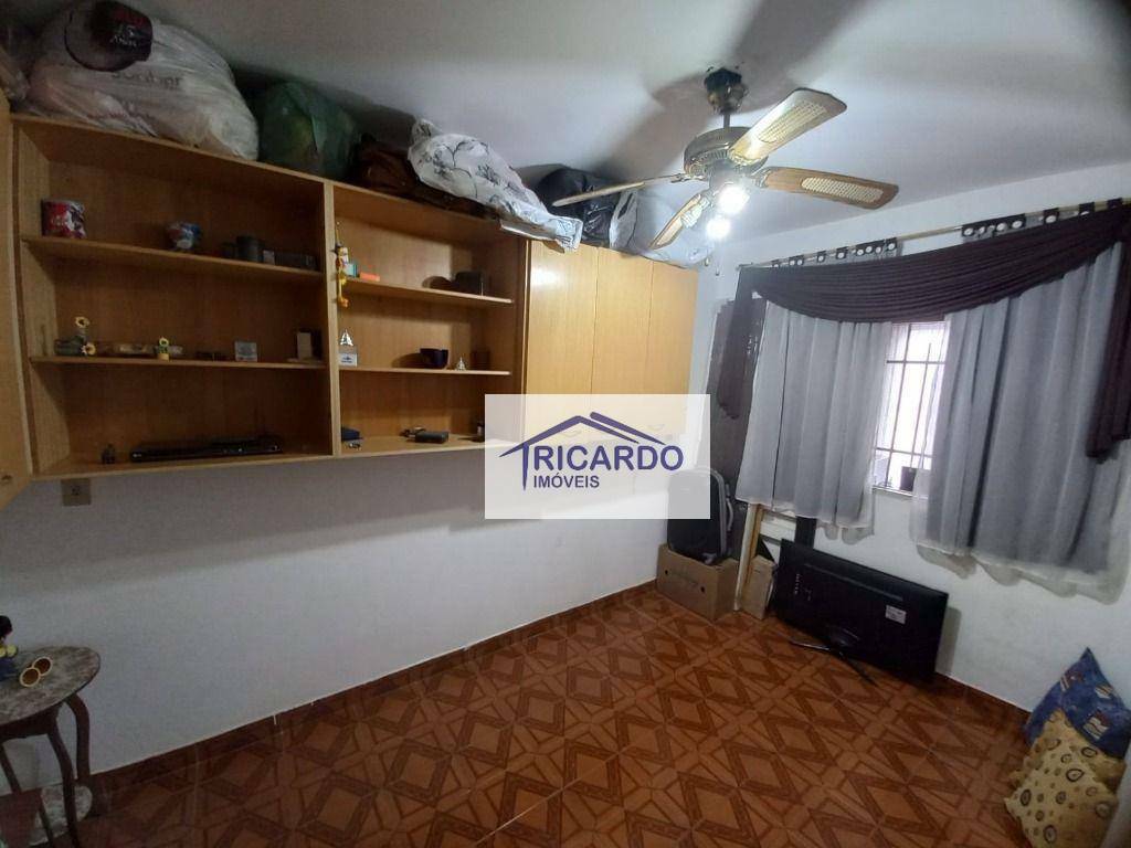 Sobrado à venda com 3 quartos, 120m² - Foto 18