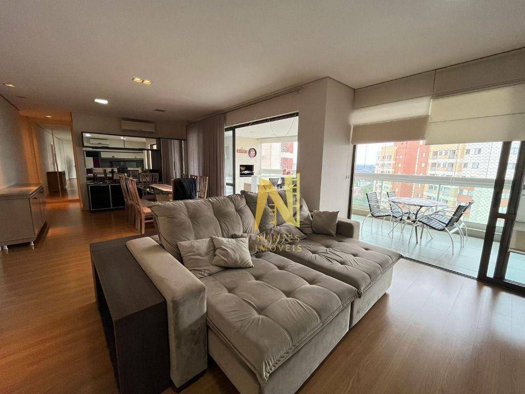 Apartamento à venda com 3 quartos, 165m² - Foto 7