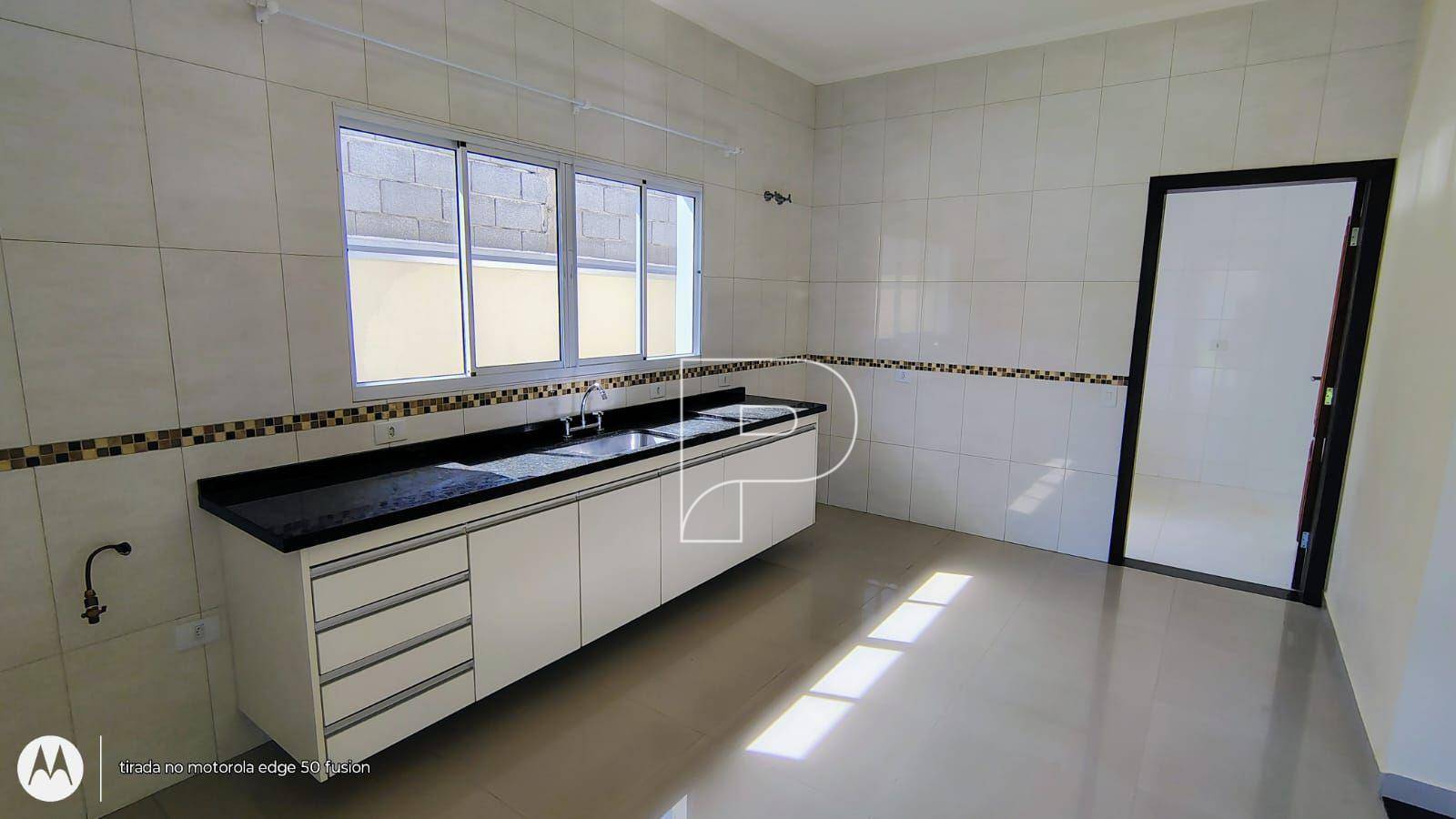 Casa de Condomínio para alugar com 3 quartos, 180m² - Foto 15