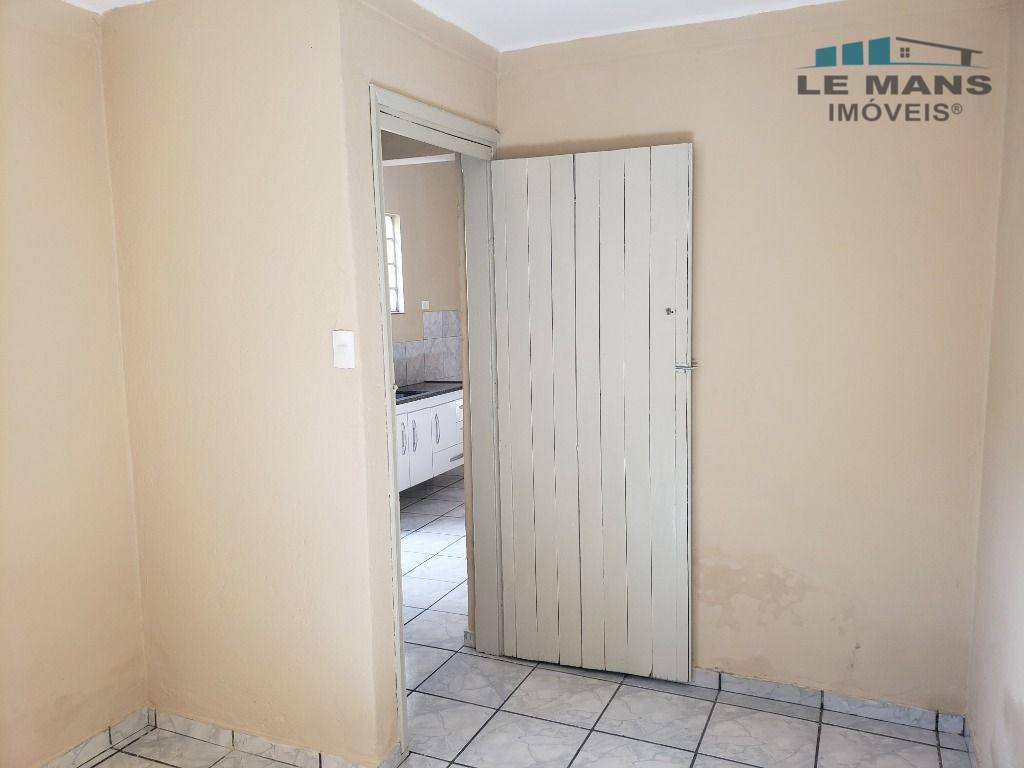 Casa à venda com 3 quartos, 98m² - Foto 5