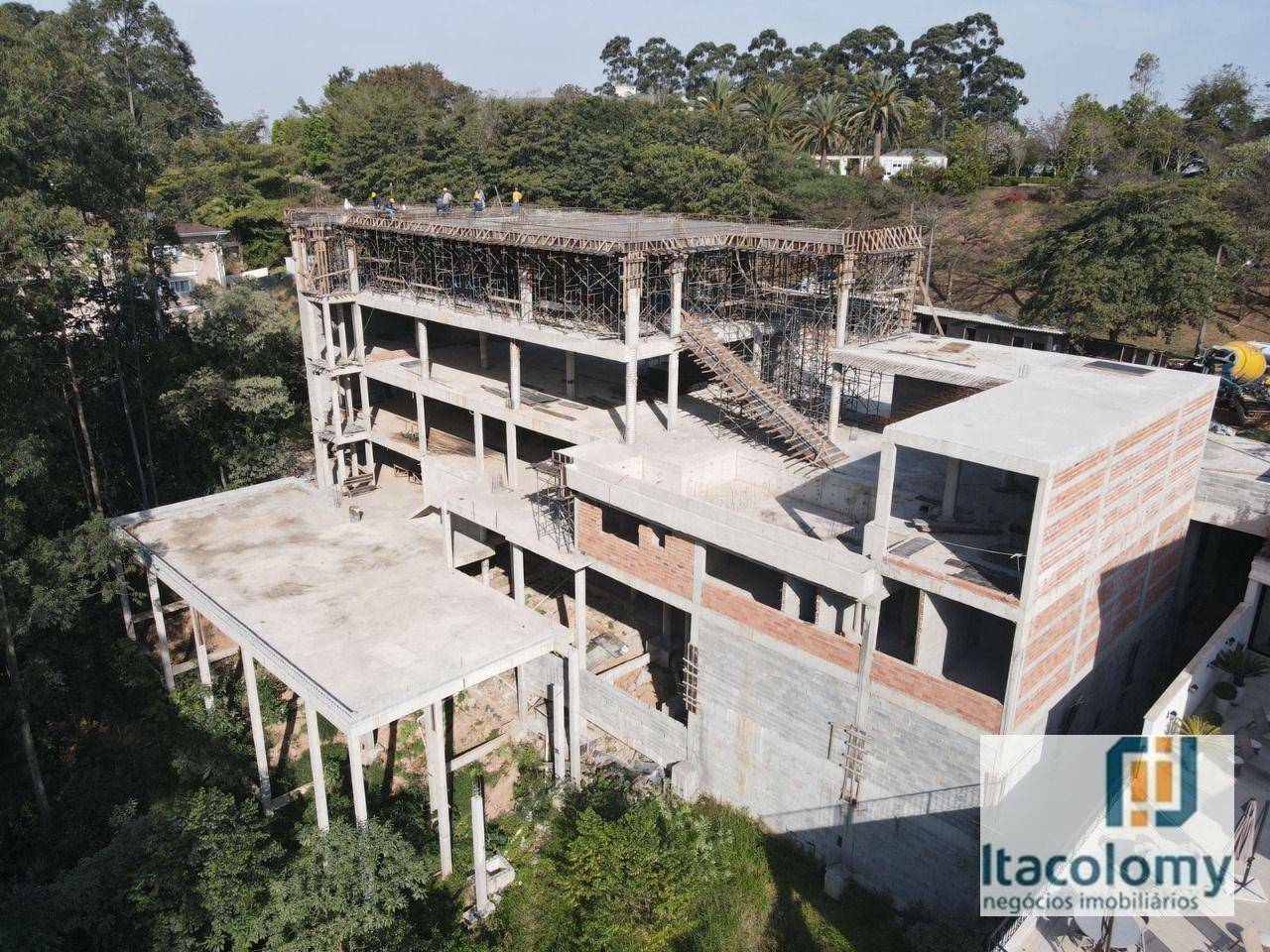 Casa de Condomínio à venda com 5 quartos, 2329m² - Foto 4