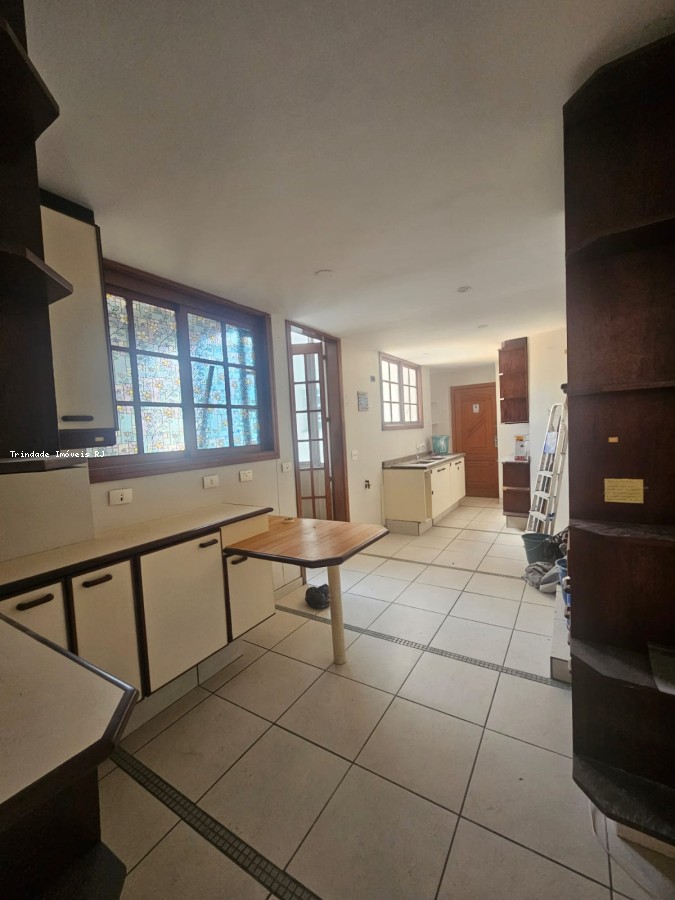 Apartamento para alugar com 4 quartos, 200m² - Foto 20