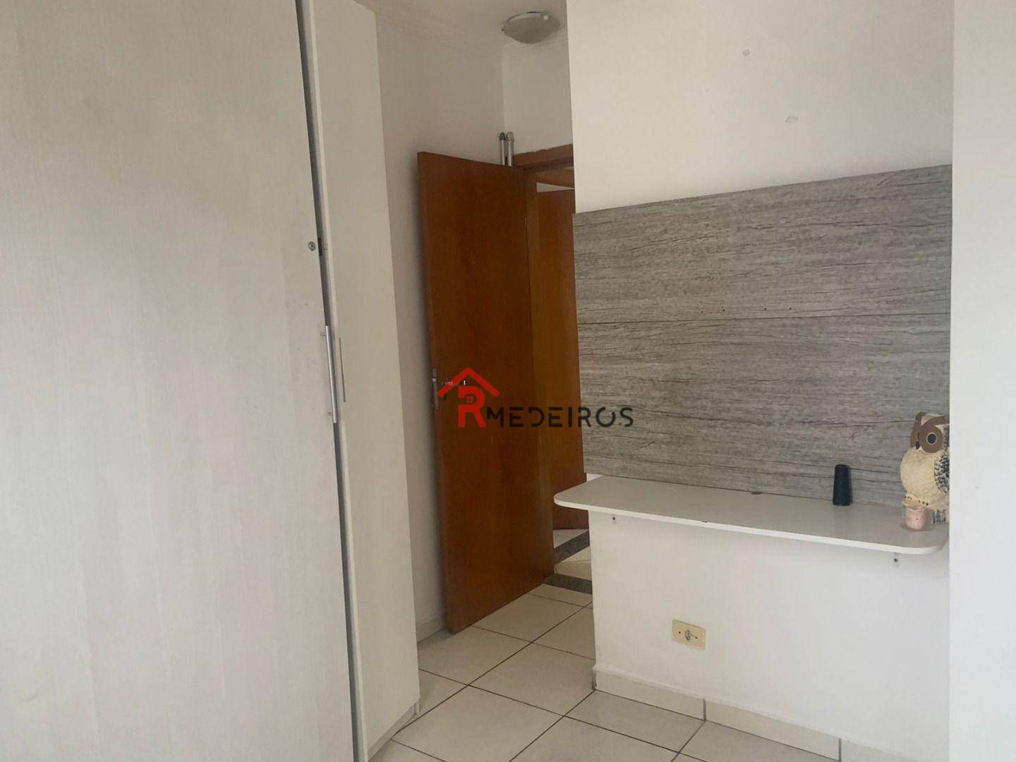 Apartamento à venda com 2 quartos, 60m² - Foto 13