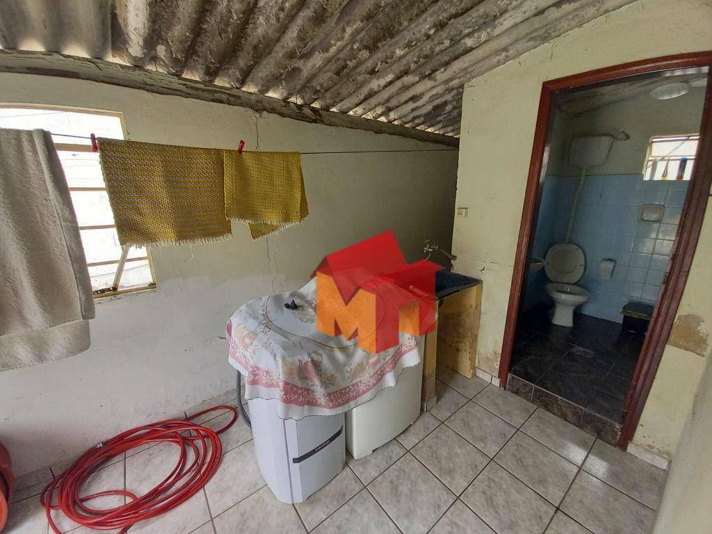 Casa à venda com 2 quartos, 50m² - Foto 13