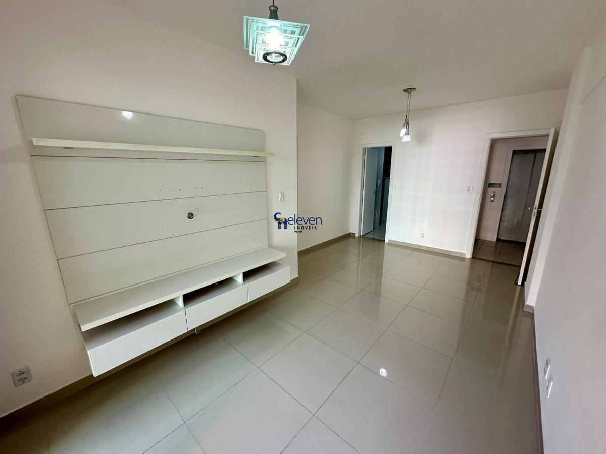 Apartamento à venda com 3 quartos - Foto 10