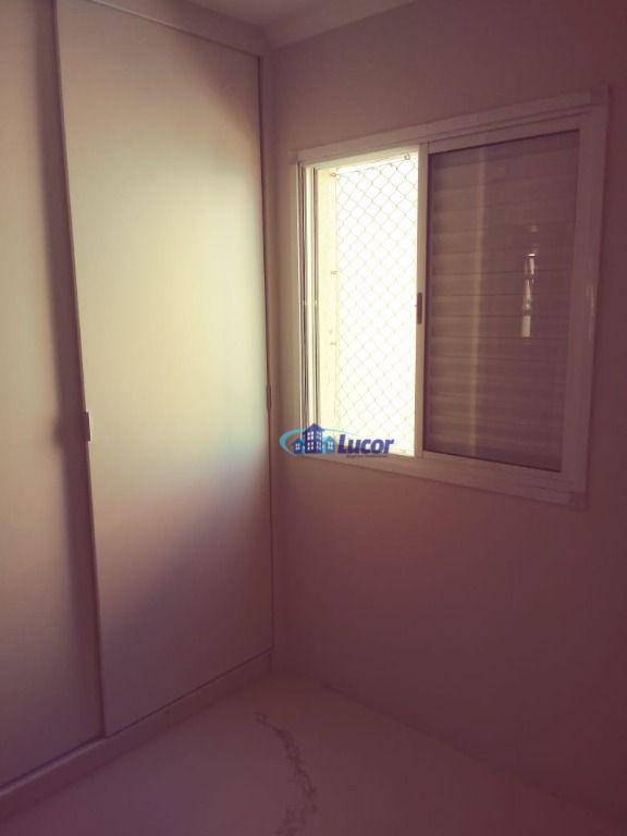 Apartamento para alugar com 2 quartos, 75m² - Foto 6