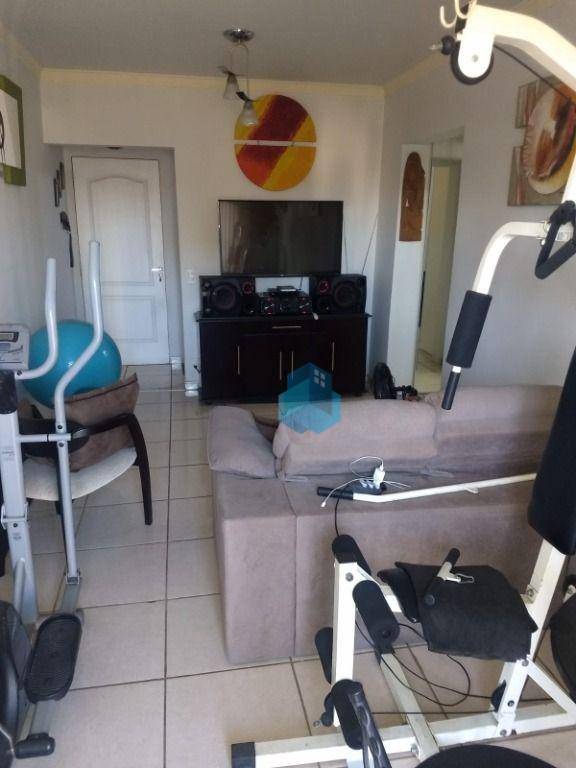 Apartamento à venda com 1 quarto, 60m² - Foto 2