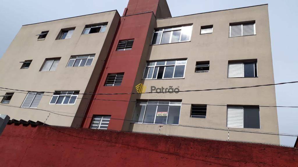 Apartamento à venda com 2 quartos, 72m² - Foto 2