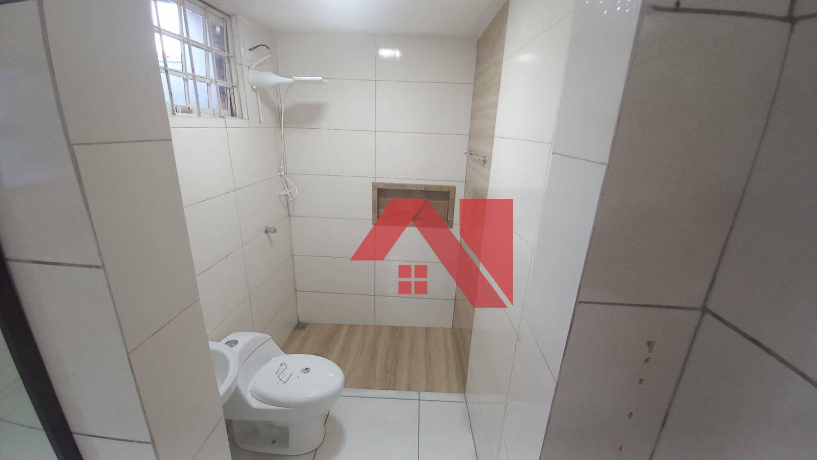 Casa para alugar com 3 quartos, 210m² - Foto 13