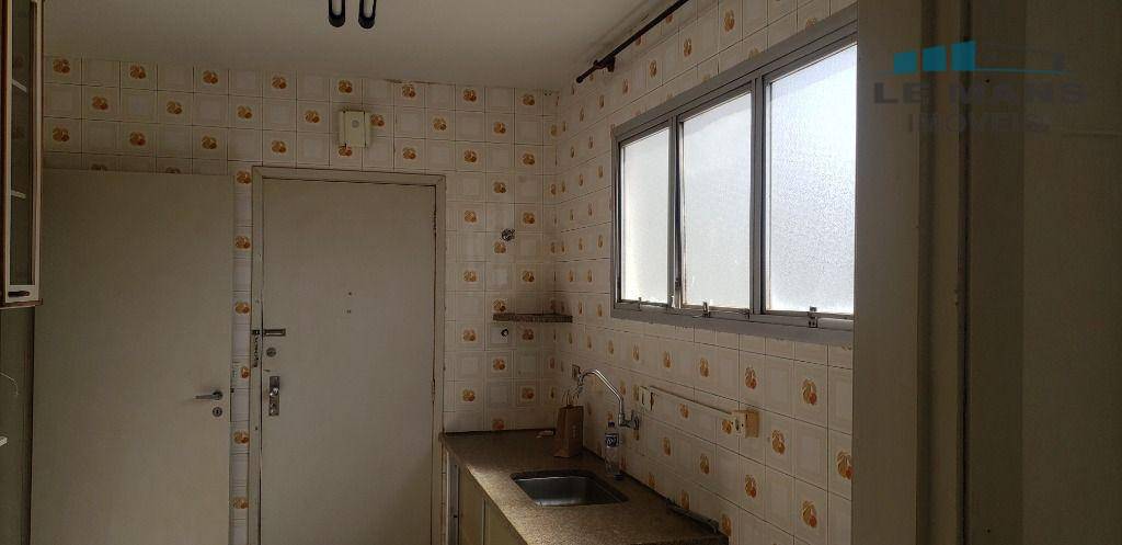 Apartamento à venda com 3 quartos, 114m² - Foto 13