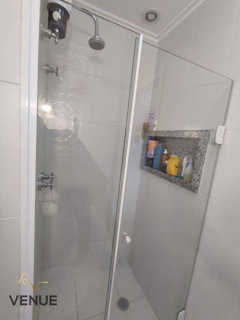 Apartamento à venda com 2 quartos, 64m² - Foto 13