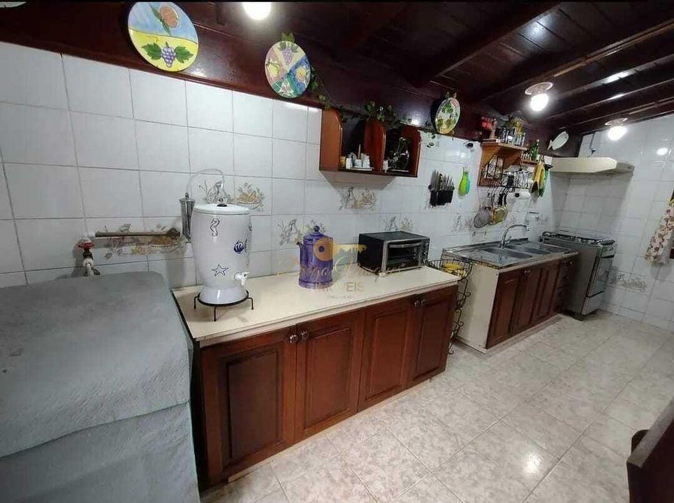 Casa à venda com 3 quartos, 910m² - Foto 9