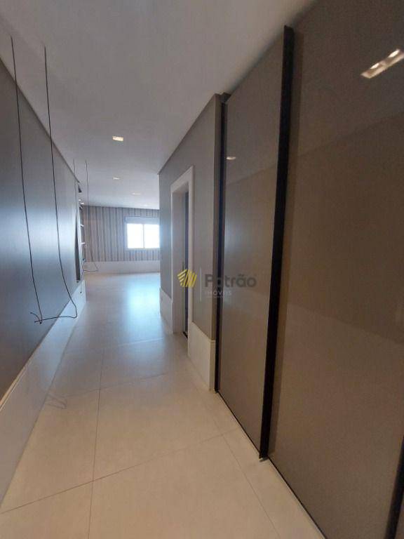 Apartamento à venda com 3 quartos, 300m² - Foto 29