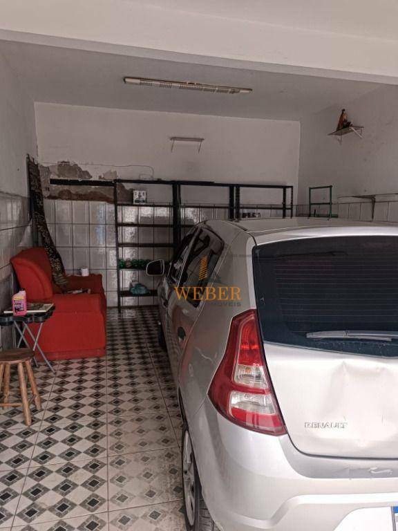 Sobrado à venda com 2 quartos, 240m² - Foto 3