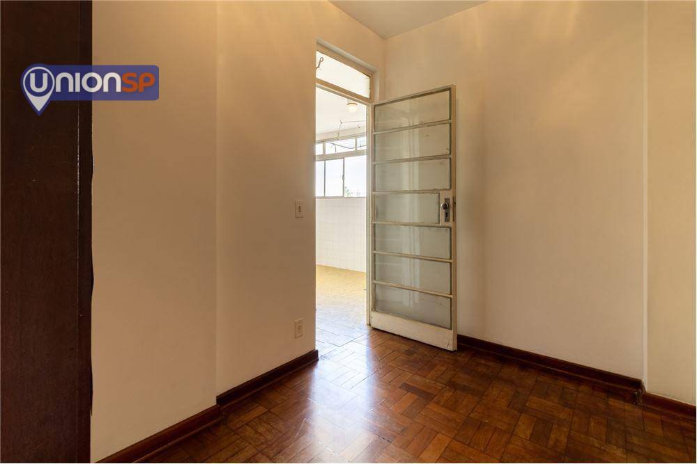 Apartamento à venda com 3 quartos, 110m² - Foto 25