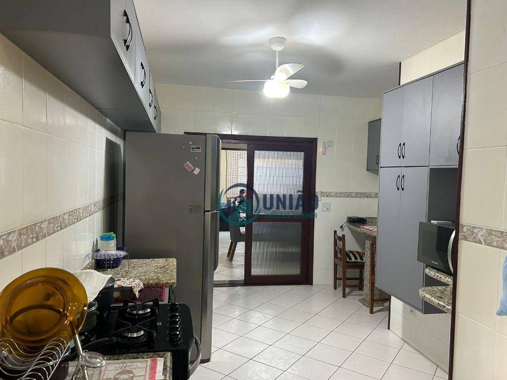 Casa à venda com 3 quartos, 248m² - Foto 38