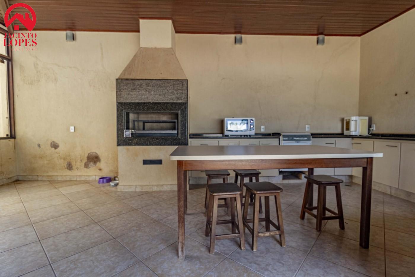 Casa à venda com 6 quartos, 450m² - Foto 36
