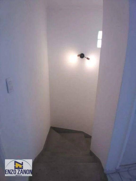 Sobrado para alugar com 3 quartos, 200m² - Foto 15