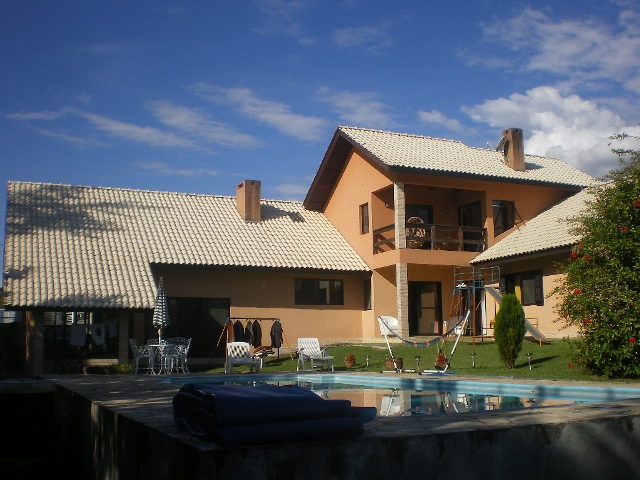 Casa à venda com 4 quartos, 440m² - Foto 1