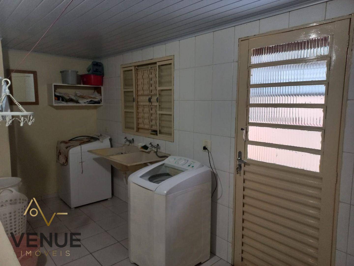 Sobrado à venda com 4 quartos, 227M2 - Foto 13