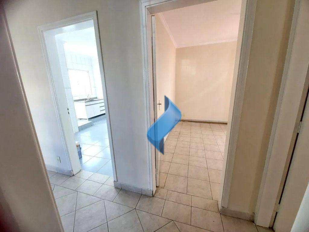 Apartamento à venda com 2 quartos, 69m² - Foto 3