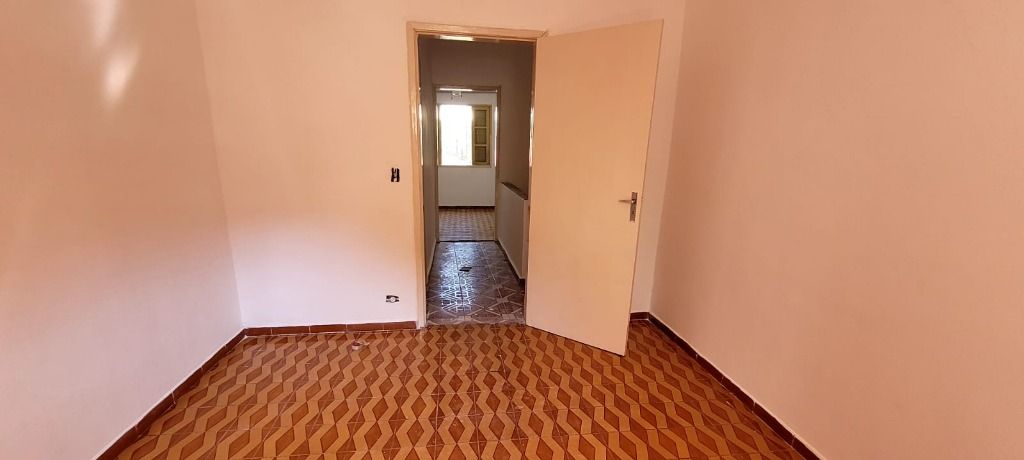 Sobrado à venda com 2 quartos, 120m² - Foto 4