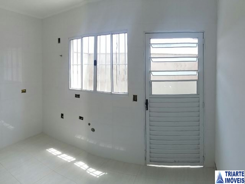 Sobrado à venda com 2 quartos, 60m² - Foto 3