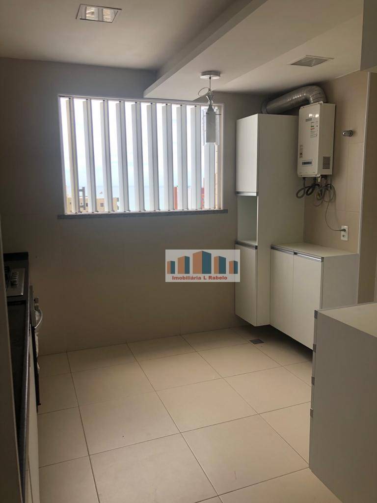 Apartamento à venda com 3 quartos, 118m² - Foto 2