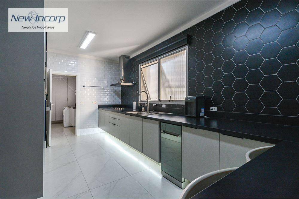 Apartamento à venda com 3 quartos, 182m² - Foto 15