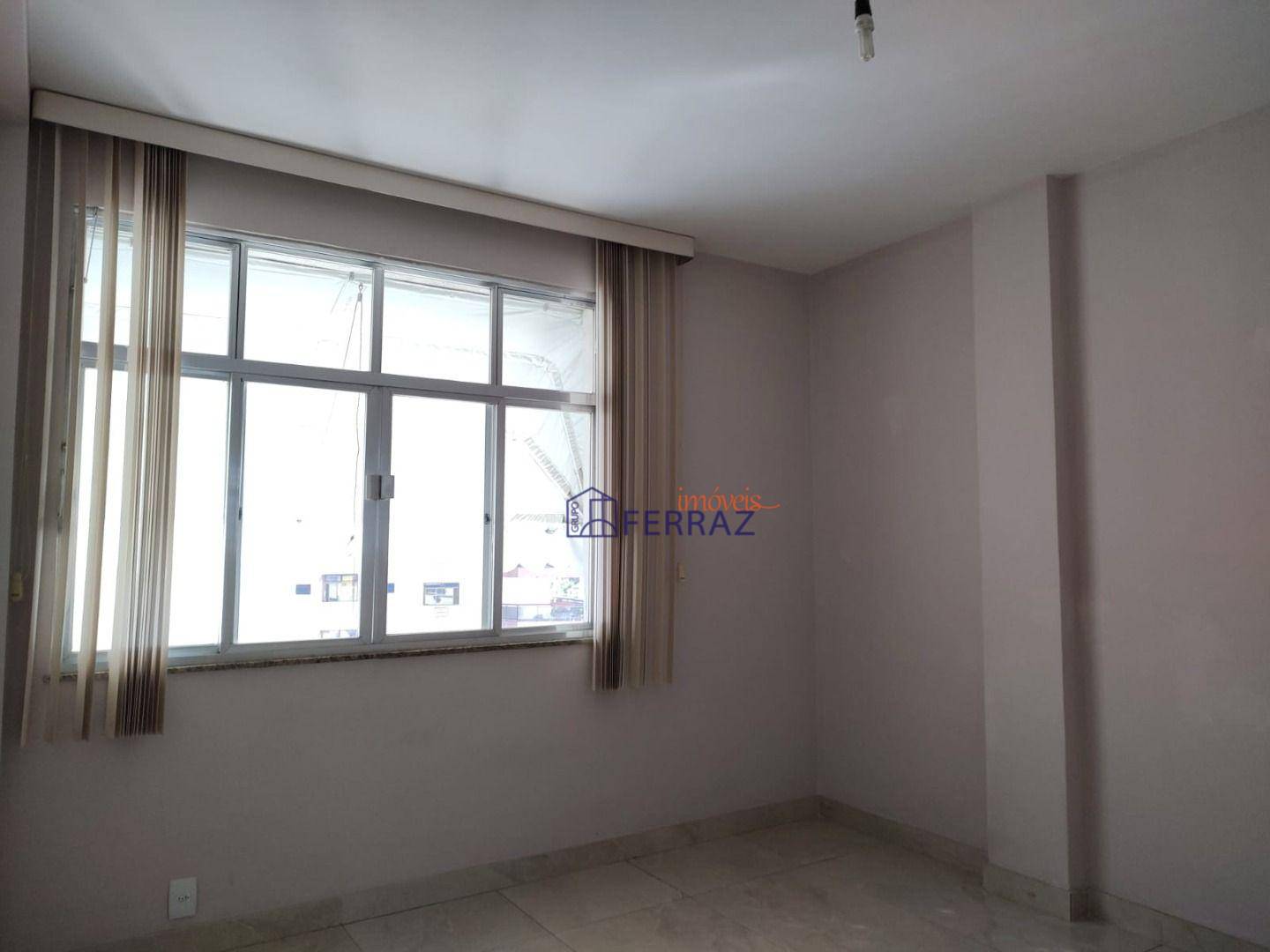 Apartamento à venda com 3 quartos, 140m² - Foto 5