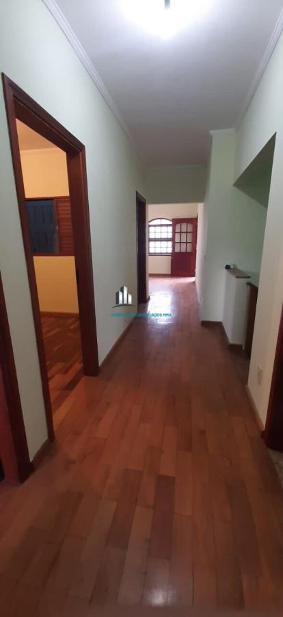 Casa para alugar com 3 quartos, 240m² - Foto 6