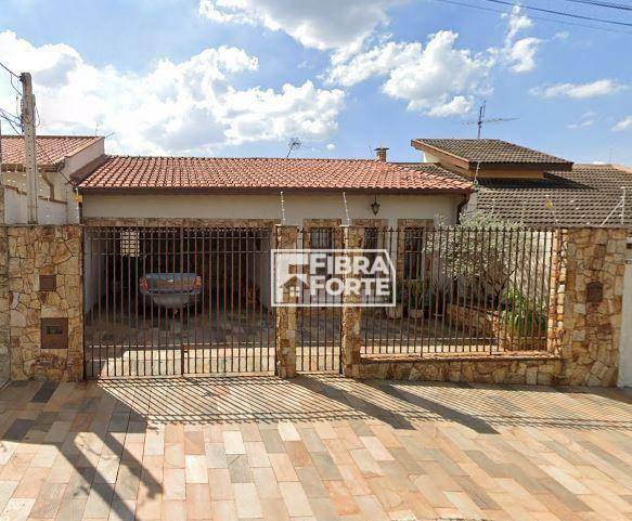 Casa à venda com 3 quartos, 167m² - Foto 2