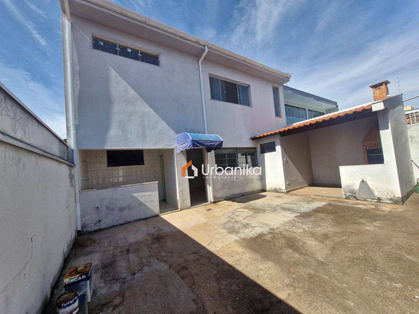 Casa, 4 quartos, 230 m² - Foto 1