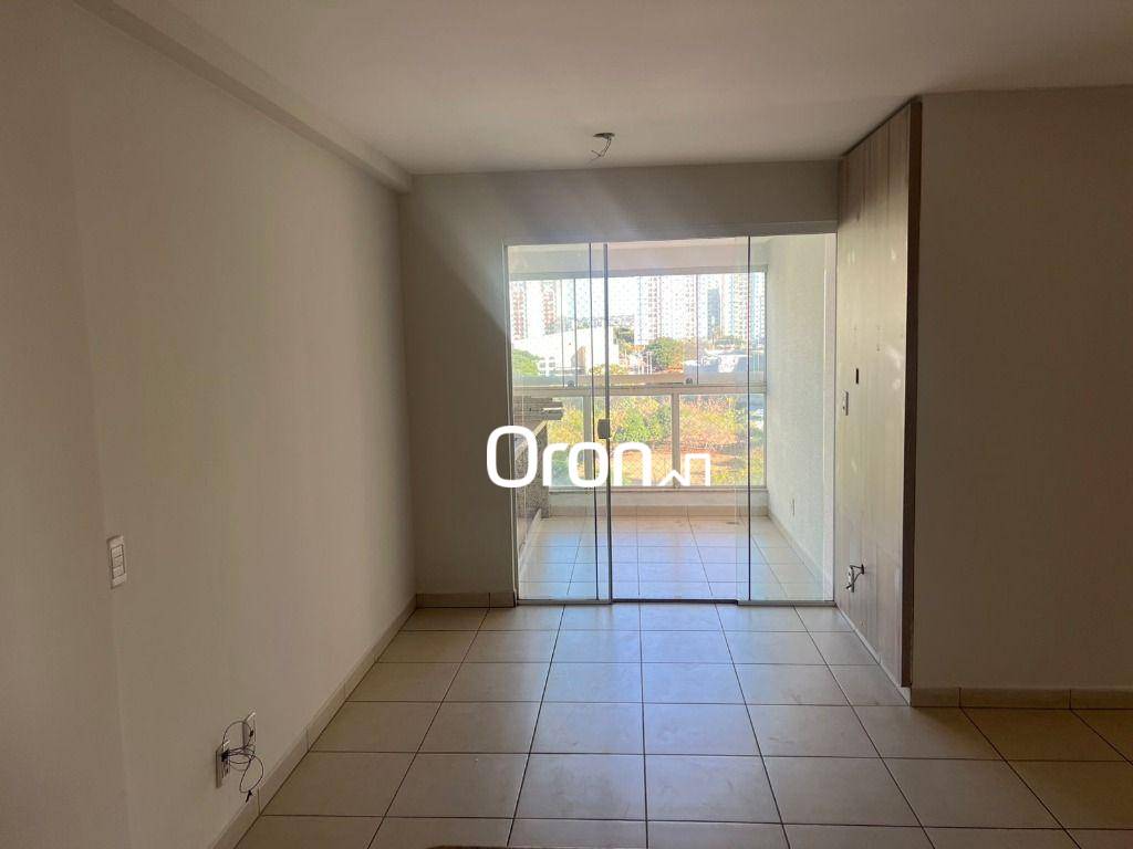 Apartamento à venda com 3 quartos, 77m² - Foto 1
